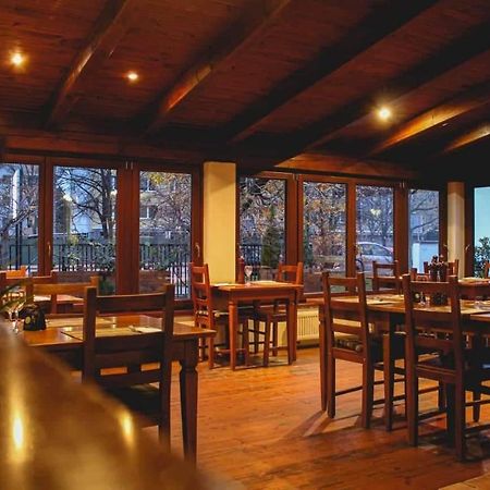 Il Galeone Hotel Stupava Luaran gambar